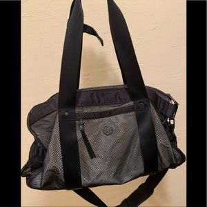 Lululemon duffle